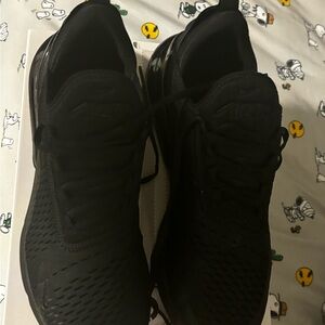 Nike Air Max 270 shoes Black
